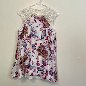 Three pink hearts, Trixie sleeveless laced floral rayon 100% size small